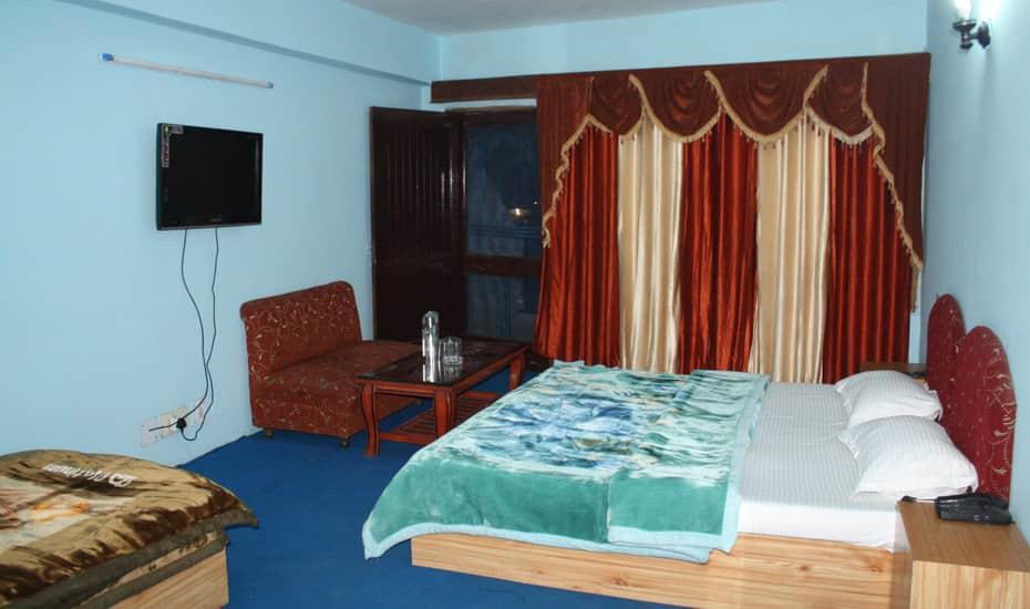 Hotel Highway Inn Manāli Екстериор снимка