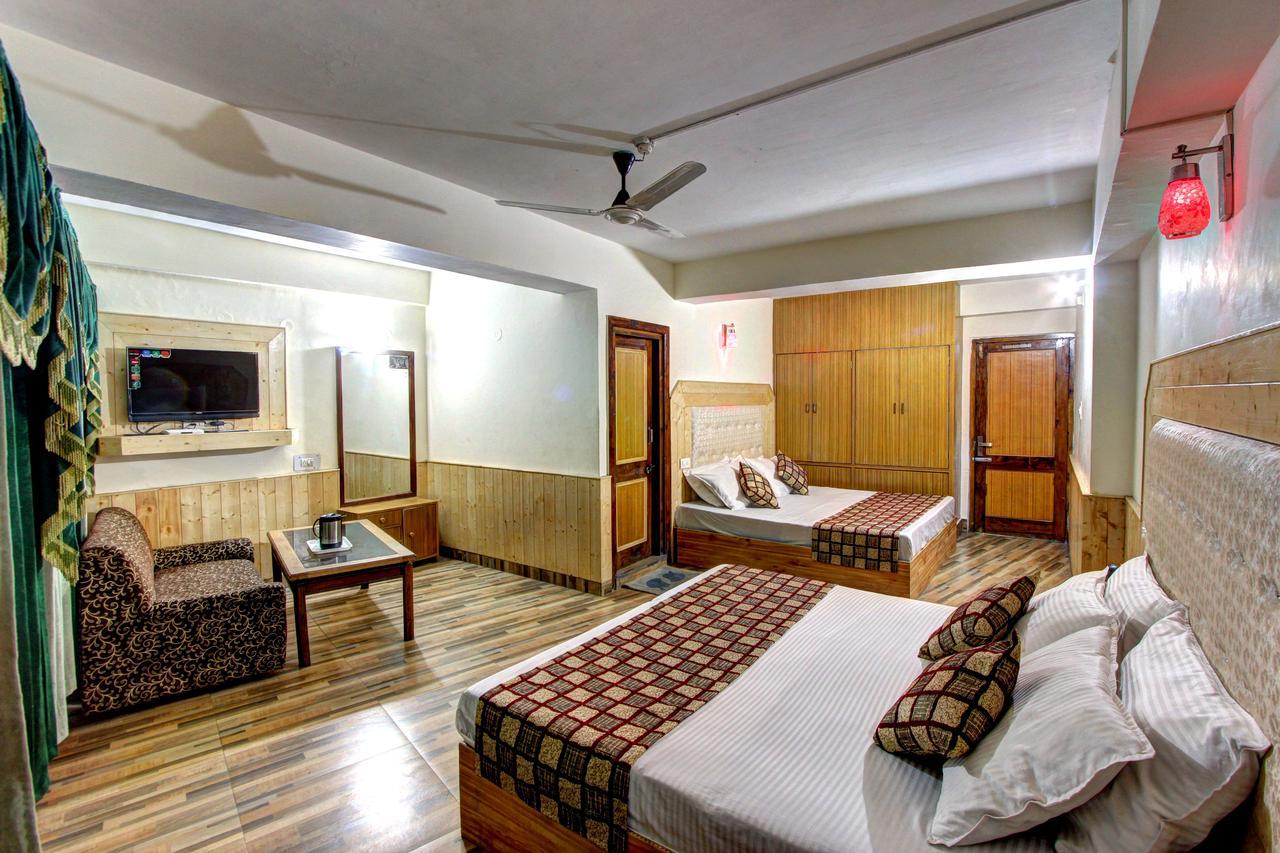 Hotel Highway Inn Manāli Екстериор снимка