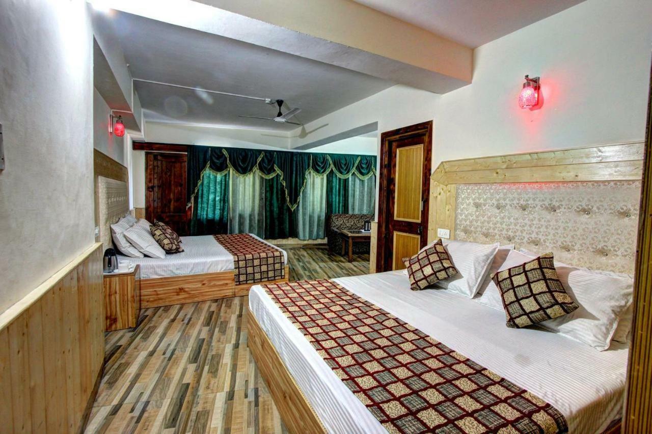 Hotel Highway Inn Manāli Екстериор снимка
