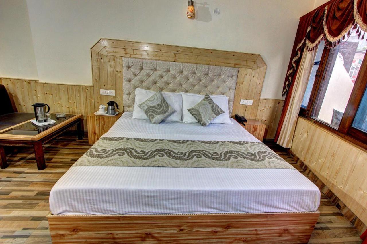Hotel Highway Inn Manāli Екстериор снимка